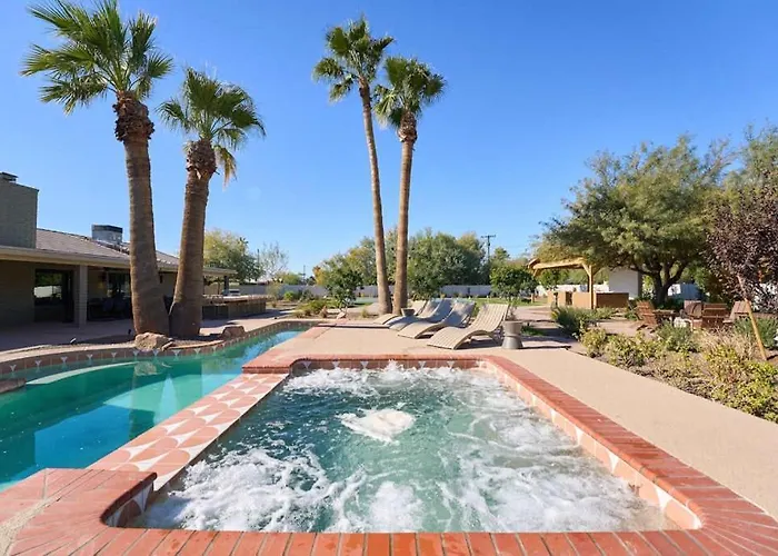 Holiday home Luxe Private Compound Heated Pool And