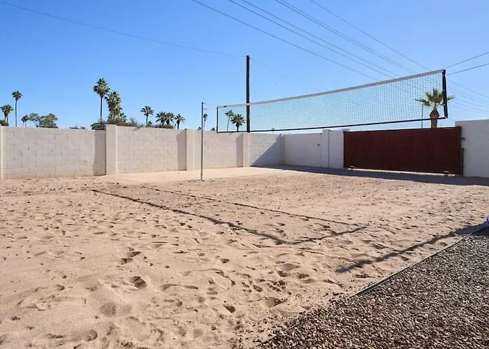 Luxe Private Compound Heated Pool And *