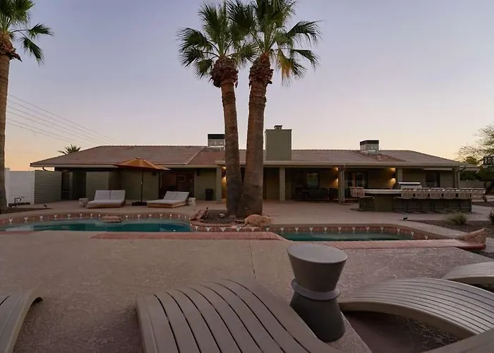 Luxe Private Compound Heated Pool And *