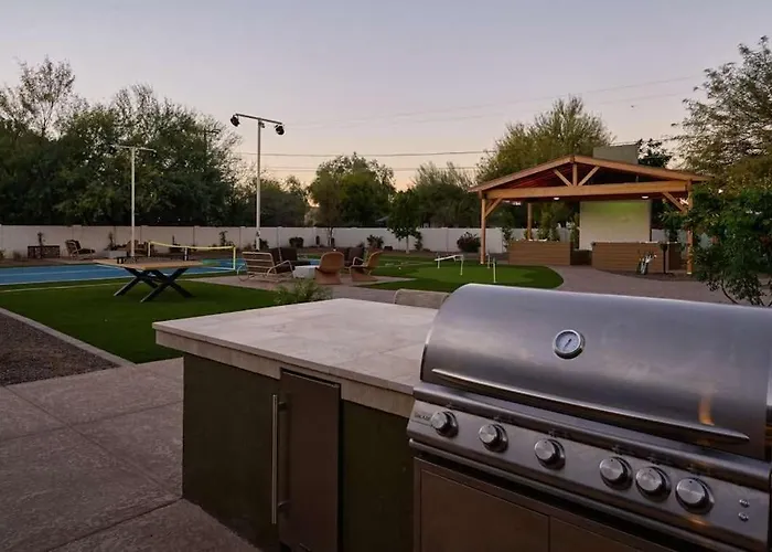 Luxe Private Compound Heated Pool And *