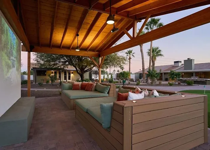 Holiday home Luxe Private Compound Heated Pool And