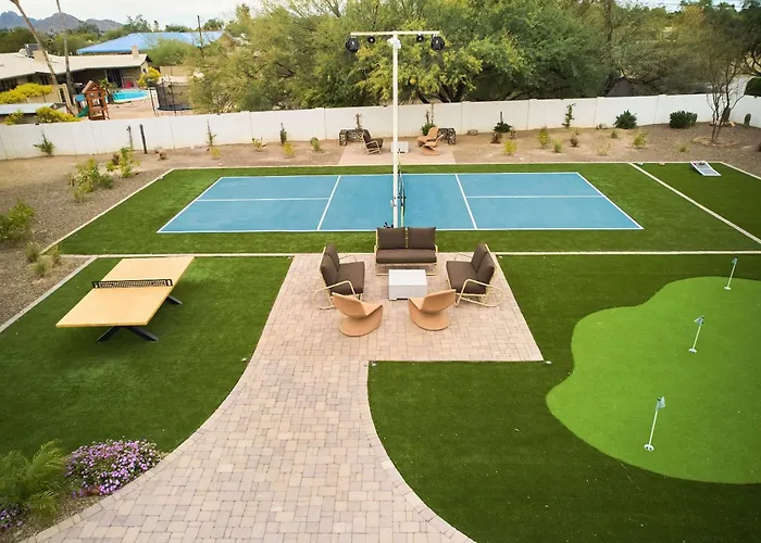 Luxe Private Compound Heated Pool And *